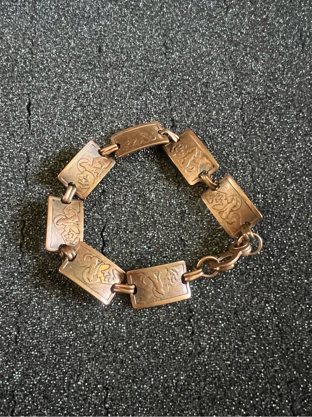 Vintage Copper Howling Wolves Bracelet